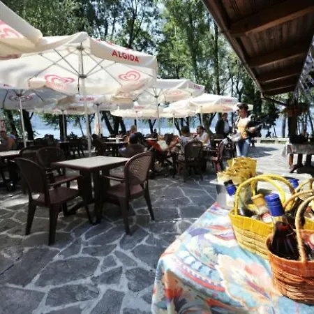 Sleeps 2 Pool Air Con * Maccagno