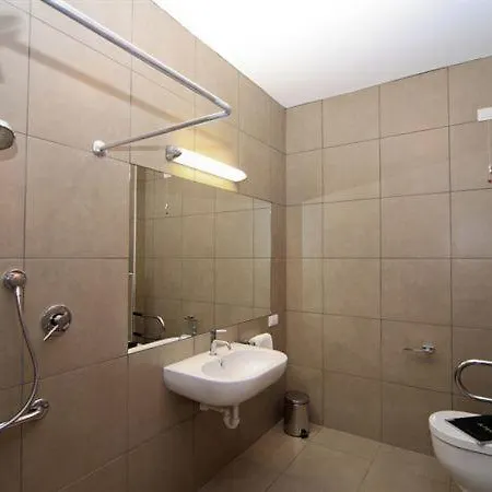 아파트 Sleeps 2 Pool Air Con